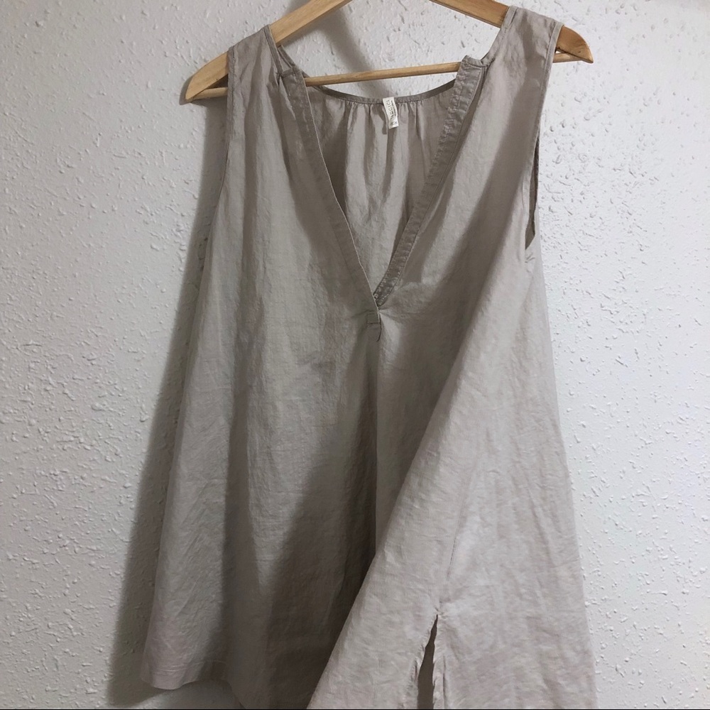 🌬☁️🤍 Vintage Sleeveless Tunic